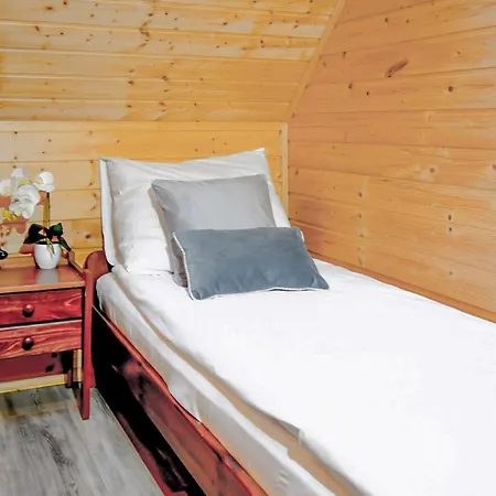 Сasa de vacaciones 2 Bedroom Amazing In Mielenko